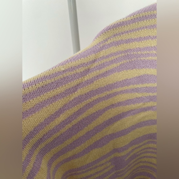 WAYF Cozy Sweater in Neutral purple zebra Animal Print Size Large - Picture 4 of 9